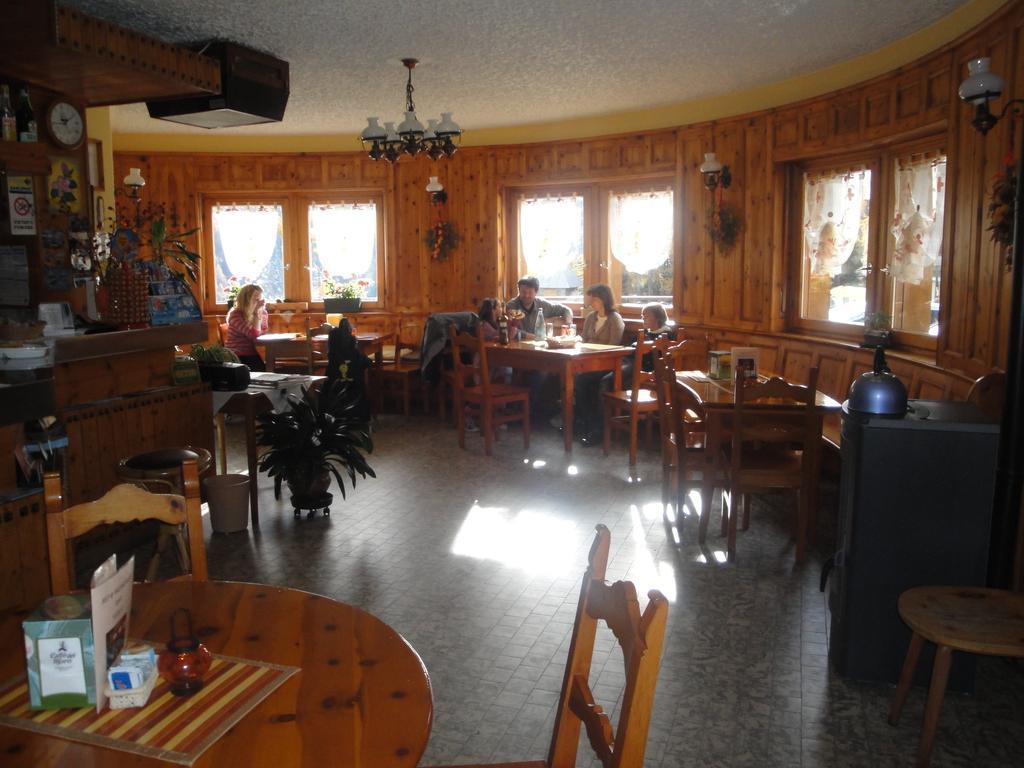 Hotel Viola Valdidentro Εξωτερικό φωτογραφία